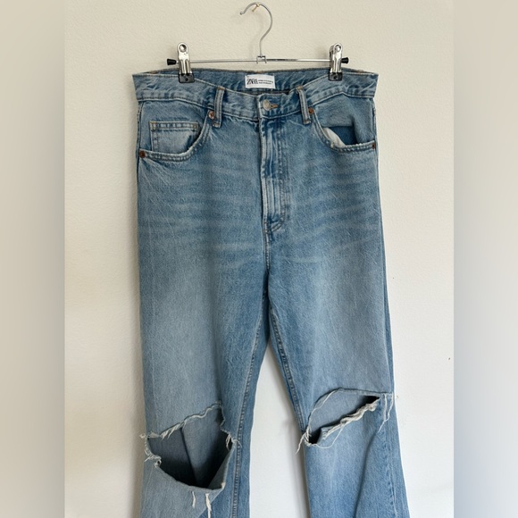 ZARA High Rise Ripped Jeans - Picture 2 of 6